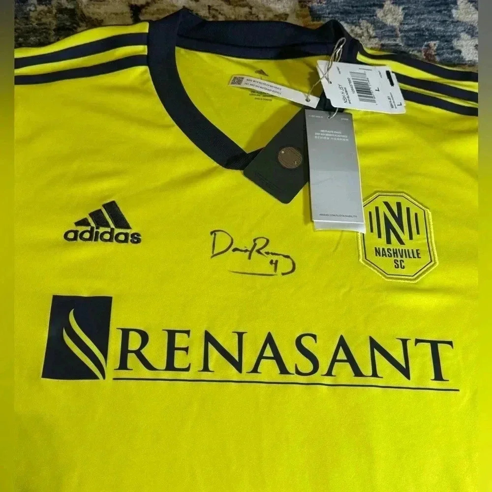 NWT Nashville Soccer Club MLS
Dave Romney #4 Signed
Autographed Adidas Jersey LG